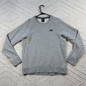 Nike SB men’s sweatshirt size medium